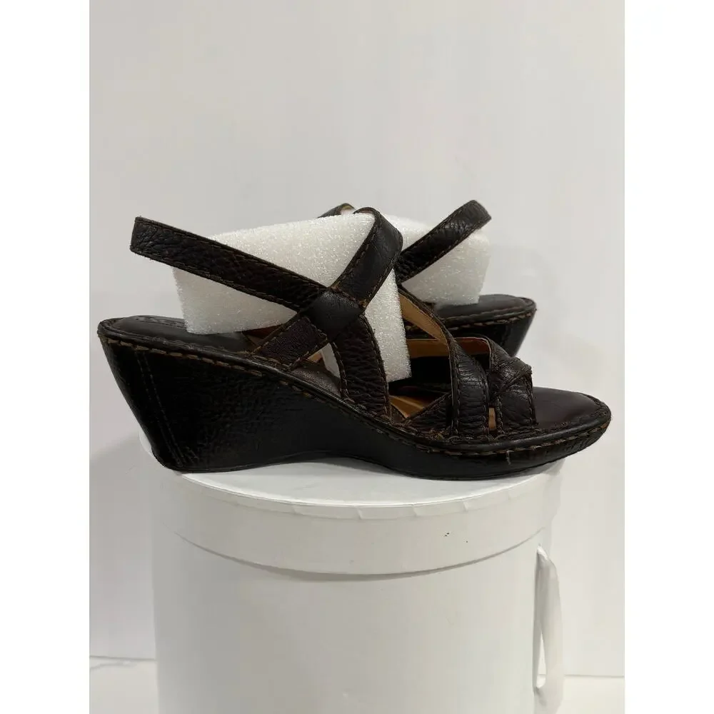 Born leather wedge